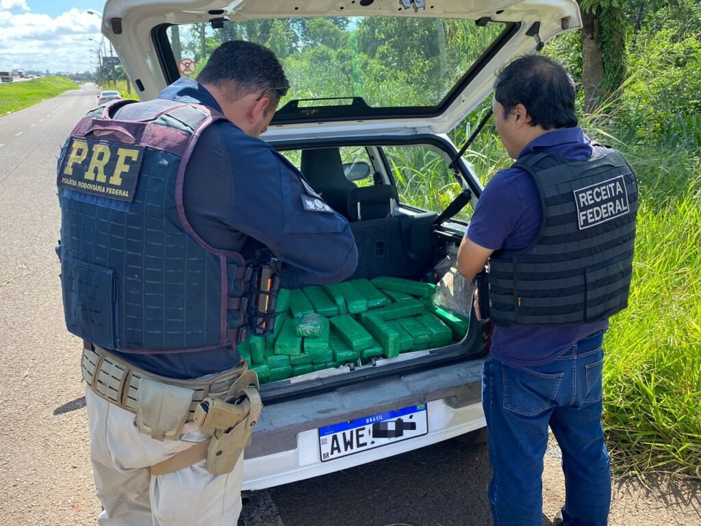 Perseguição policial termina em mais de 100kg de maconha apreendida, na rodovia em Paiçandu