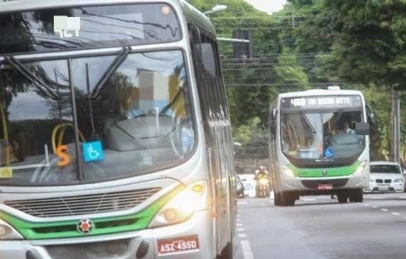 Ônibus da TCCC com passageiros é sequestrado em Maringá