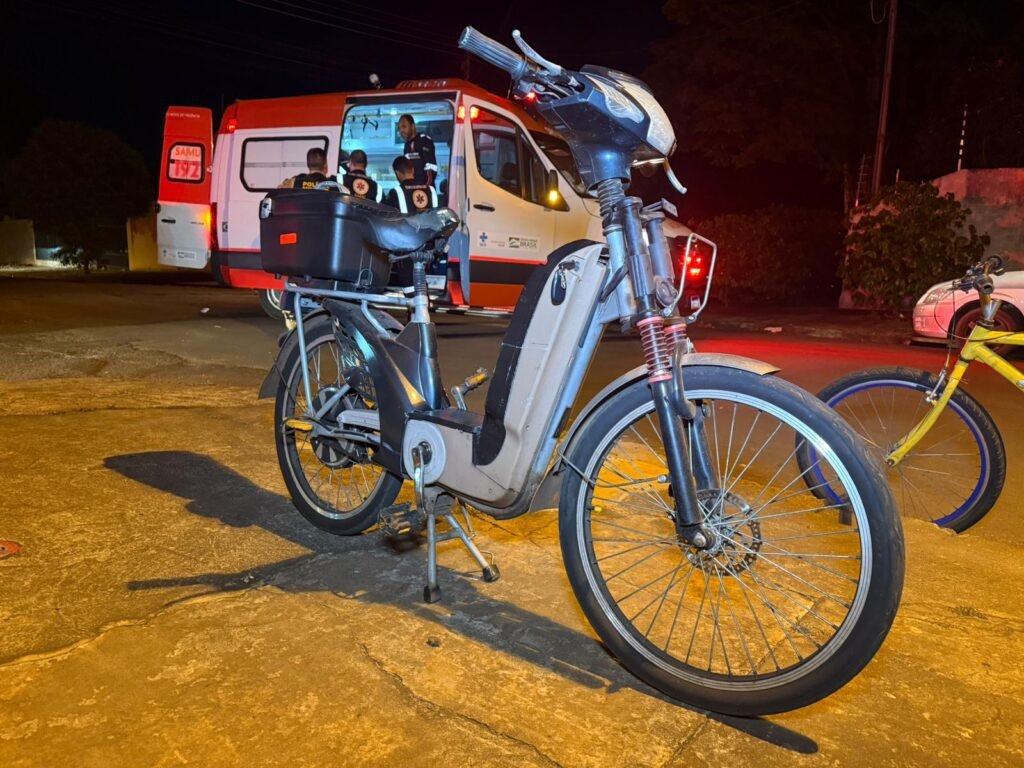 Ciclista fica ferido após motorista avançar preferencial em Paiçandu